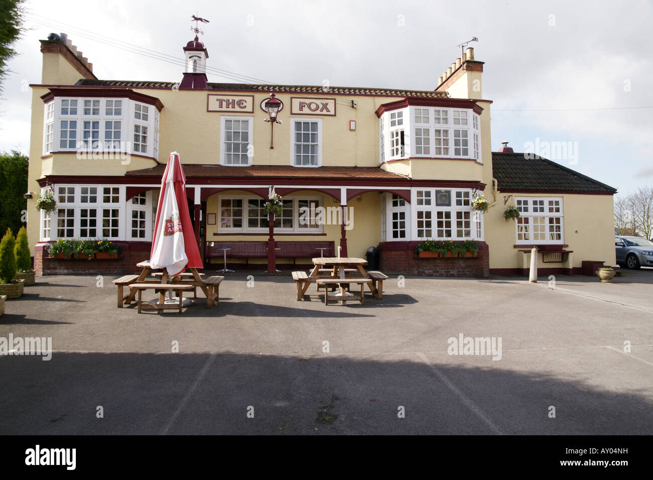 Der Fox Inn Easter Compton SüdGloucestershire England Stockfoto