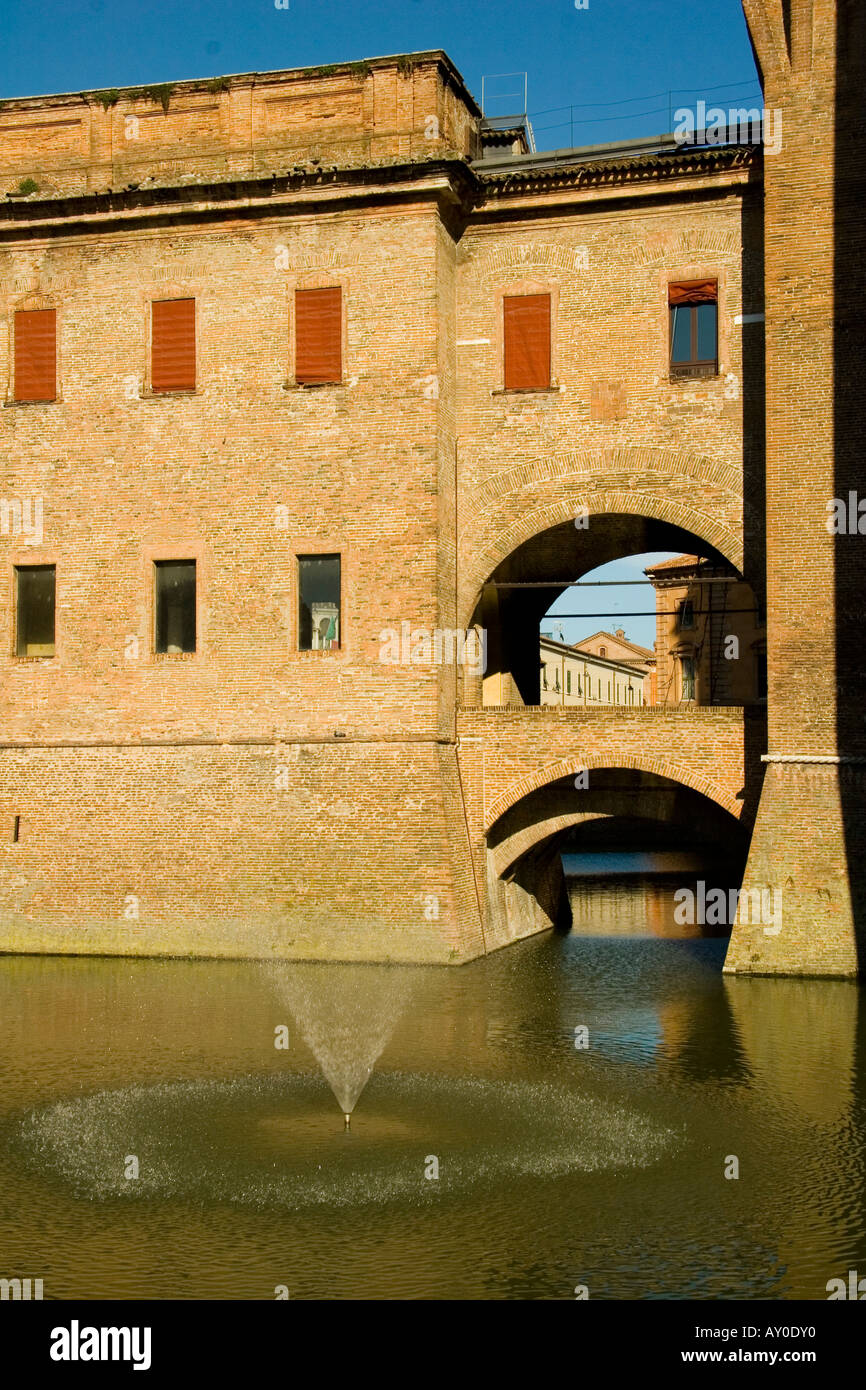 Burg, Ferrara, Estensi, groß, beleuchtet, Teich, Fenster, Bögen
