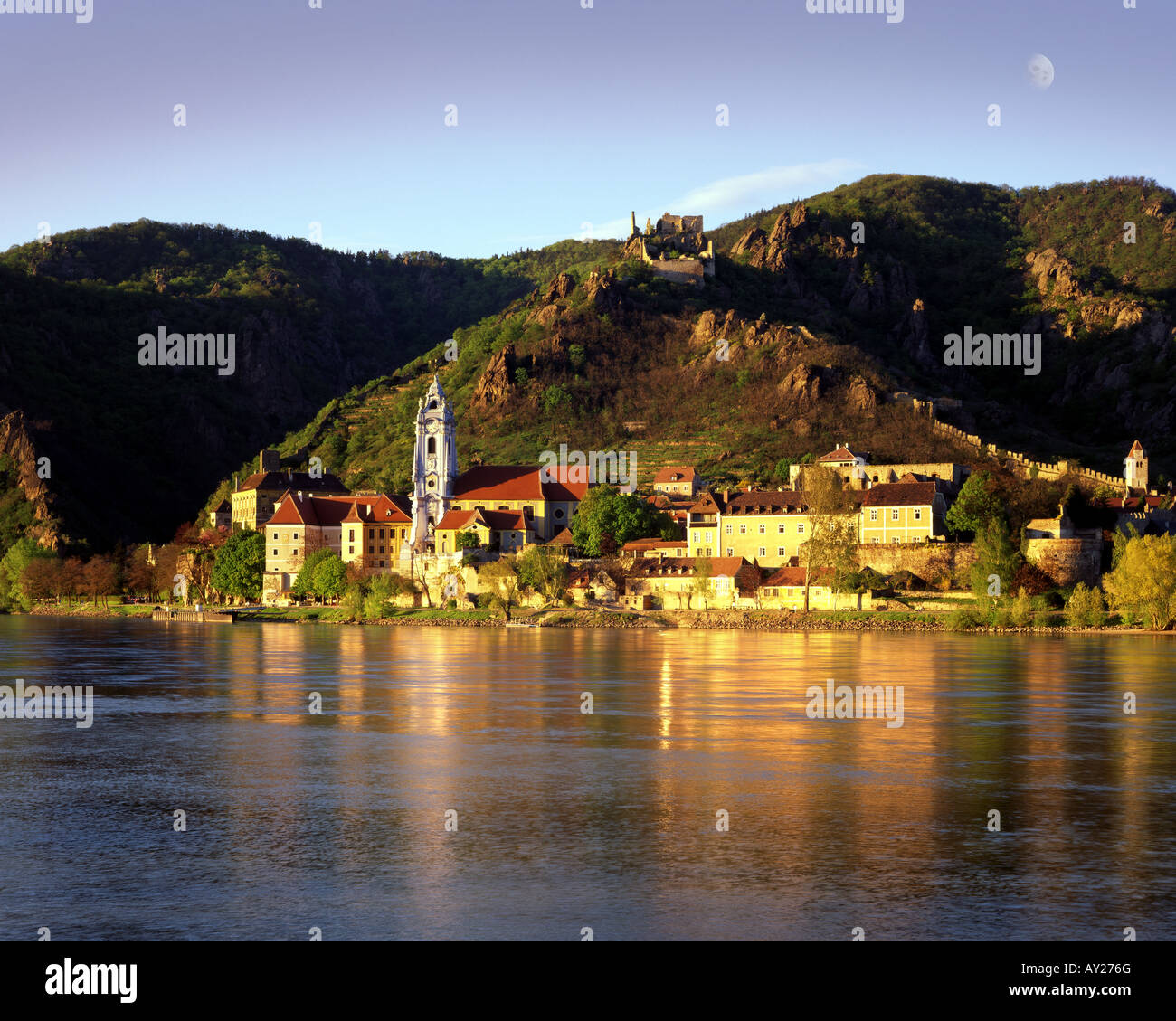 AT - Niederösterreich: Dürnstein und Donau Stockfoto