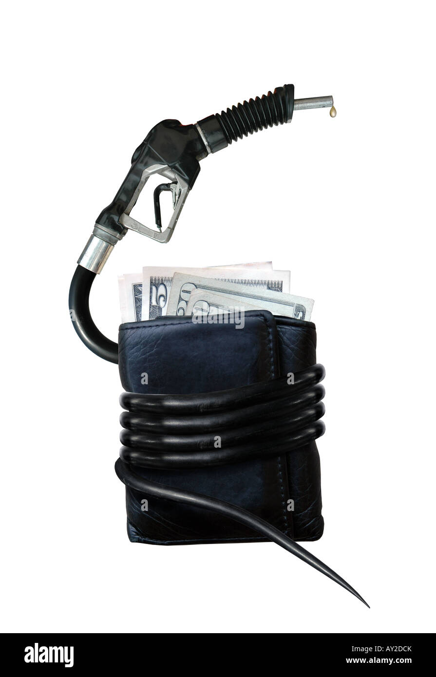 Benzin Düse umwickelt eine Brieftasche, die als Symbol für die Kosten für Öl Stockfoto