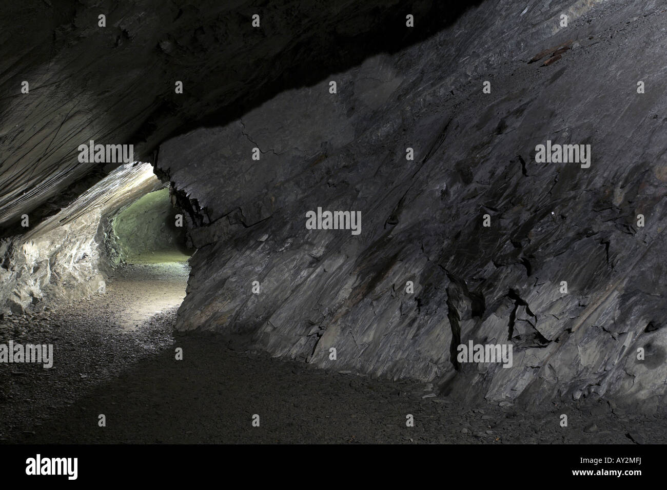 Meine Wellentunnel bei Llanfair Slate Caverns, Gwynedd, Nordwales, UK Stockfoto