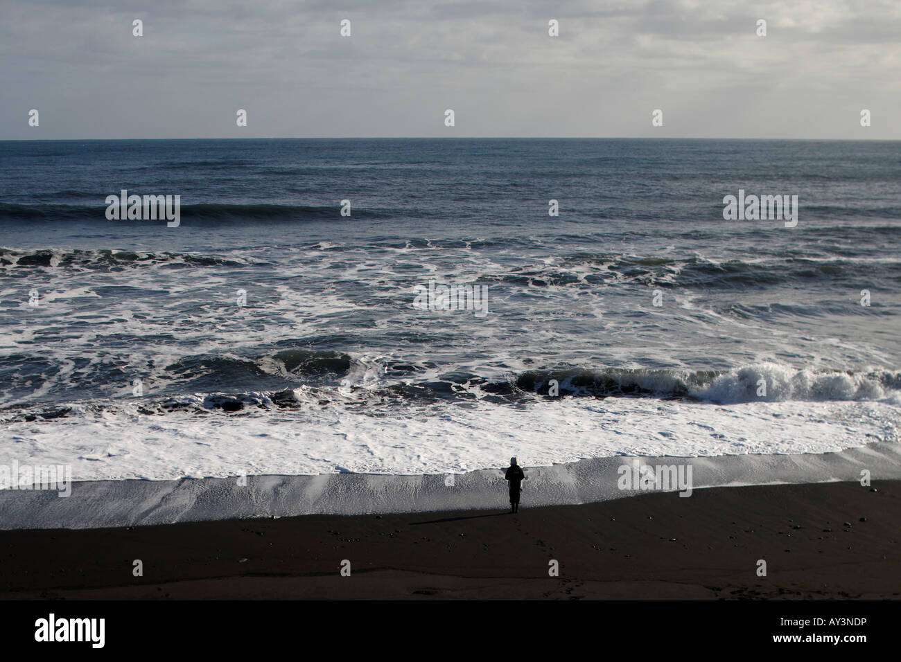 Schwarzen Sand Strand von Vik in Myrdalur Island Svartur Fjörusandur Við Vík Í Mýrdal Stockfoto