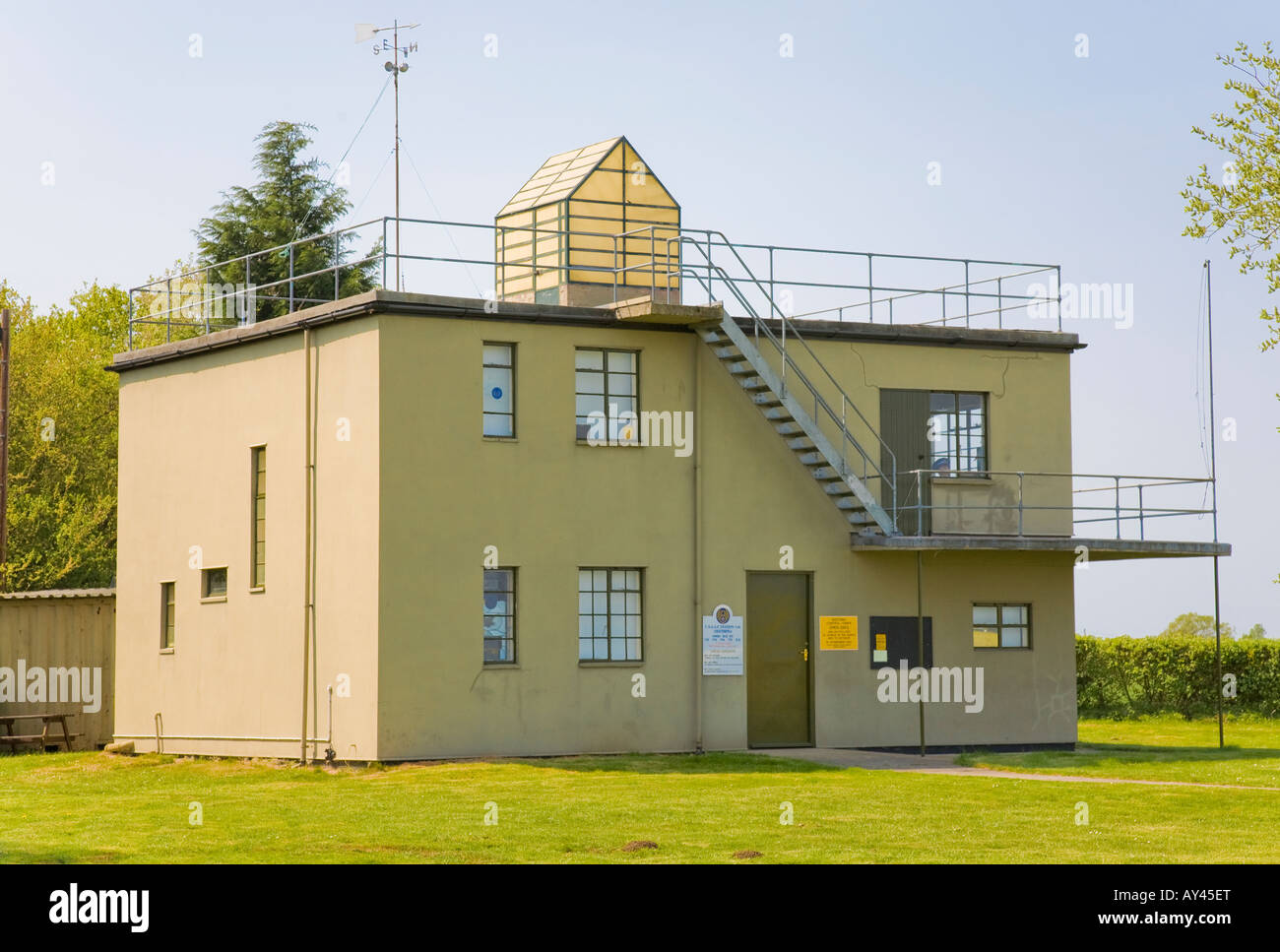 Preserverd USAAF Station 146 gWorld 2. Weltkrieg Flugplatz Kontrollturm auf USAF Luftwaffenstützpunkt bei Seeting in Norfolk UK Stockfoto