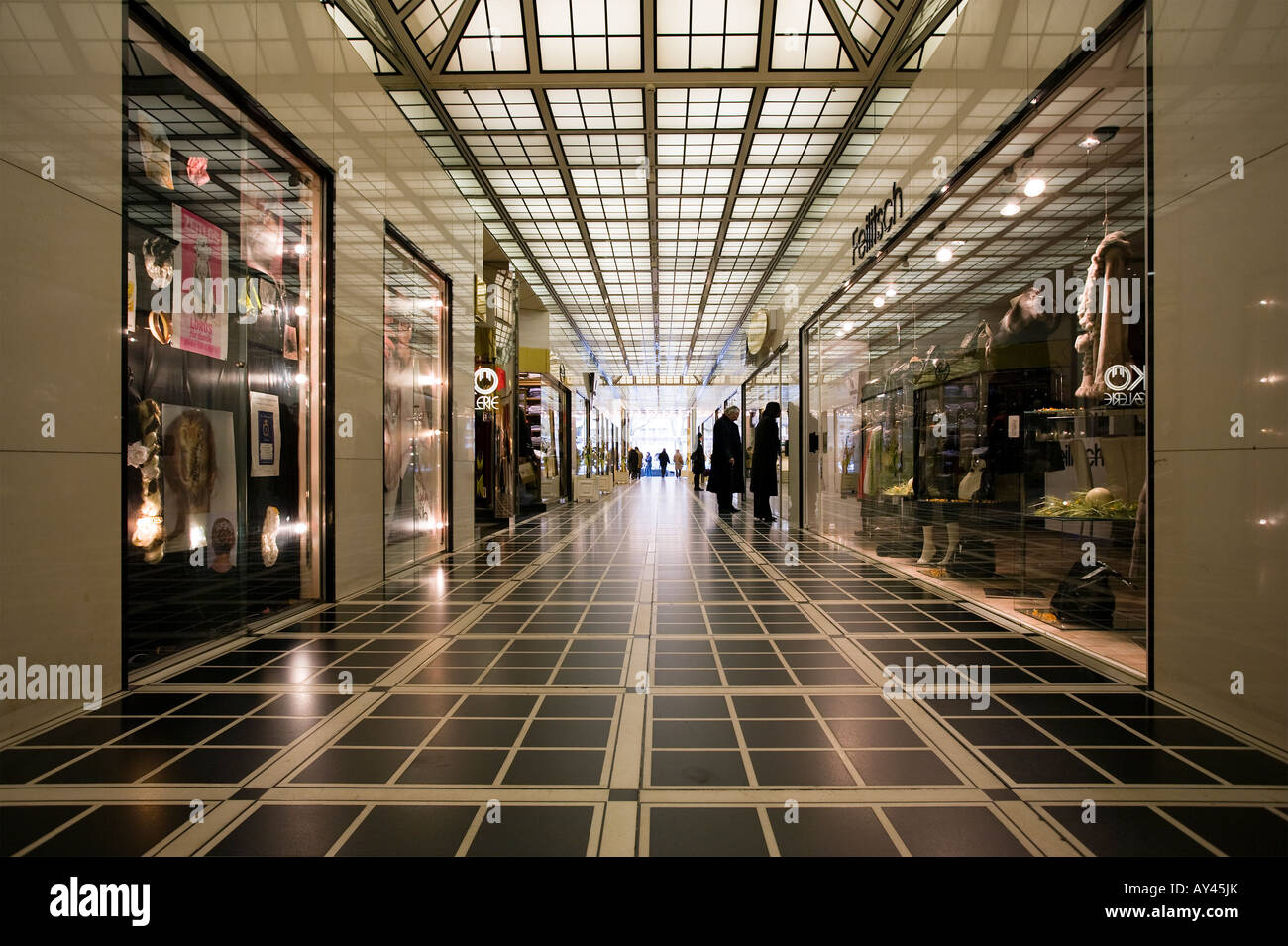 luxuriöse shopping-Mall "Kö Karree" in Düsseldorf ist die Königsallee Stockfoto