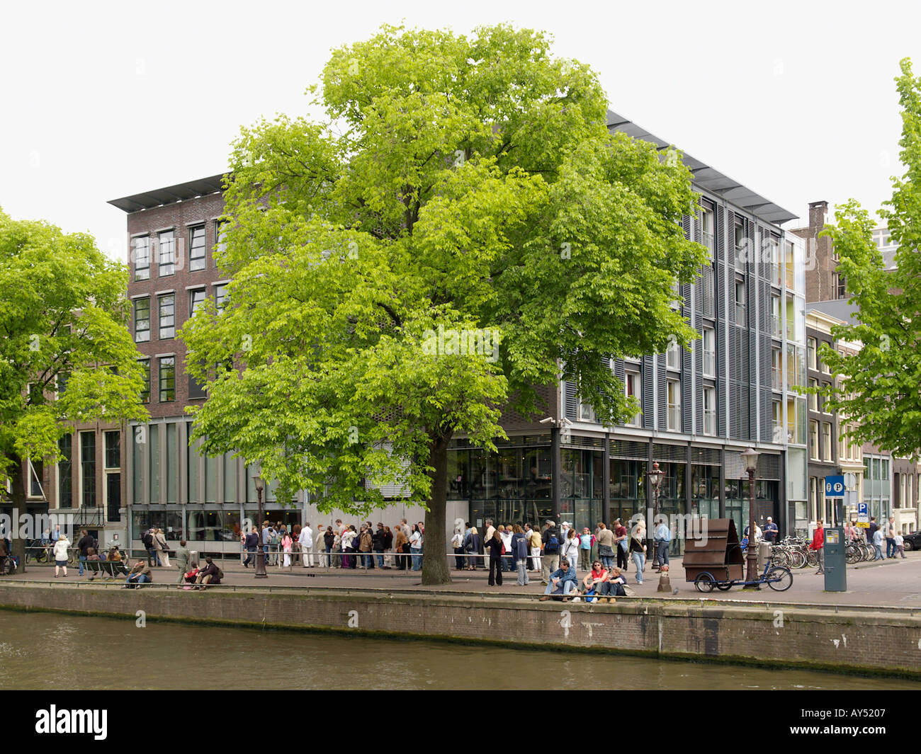 Das Anne Frank House Museum an der Prinsengracht Kanal in Amsterdam, Niederlande Stockfoto