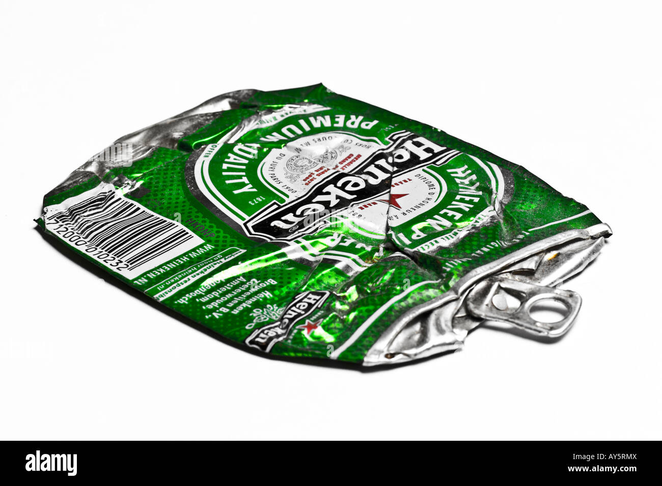 Zerkleinerte Heineken können Stockfoto