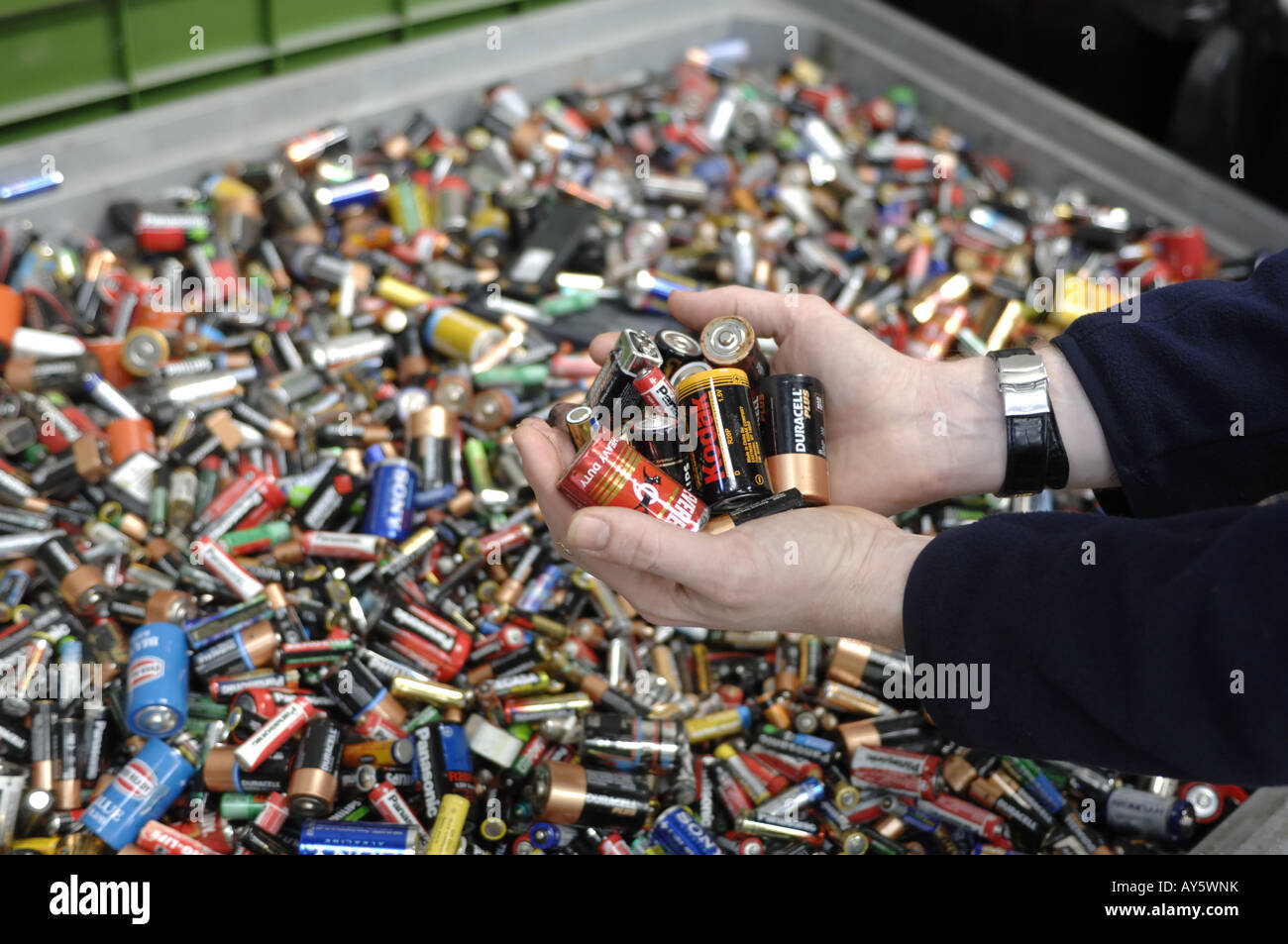 Batterie recycling Fotos und Bildmaterial in hoher Auflösung Alamy