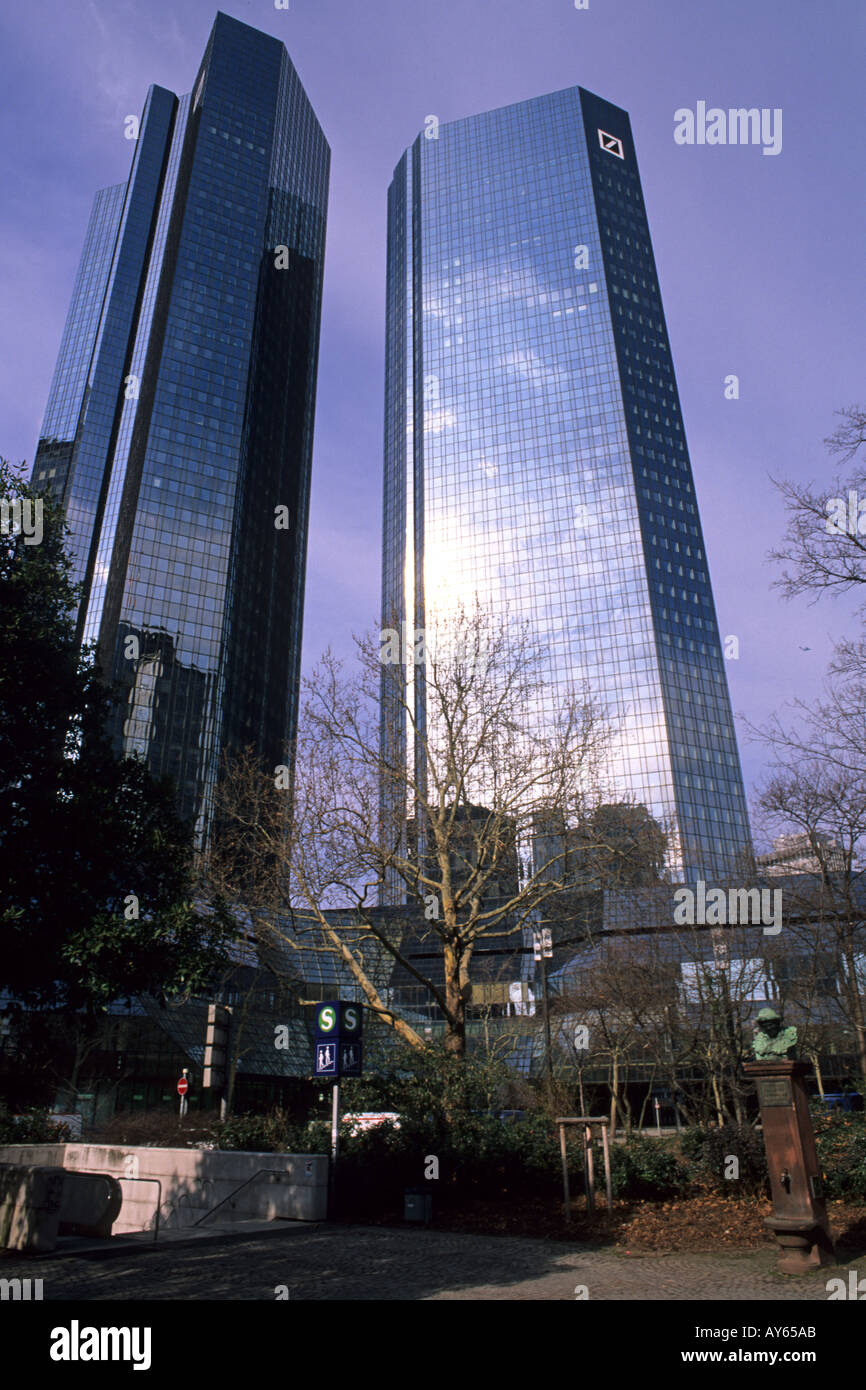 Himmel Scapers im Business Center in modernen Frankfurt Deutschland Stockfoto