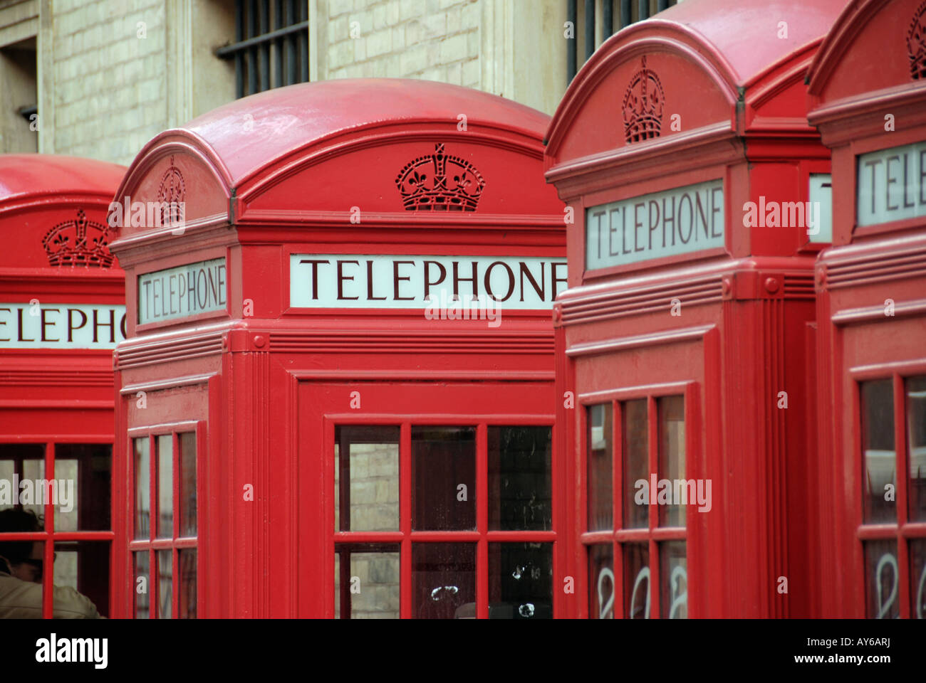Nahaufnahme von zahlreichen rote Telefonzellen London England Stockfoto