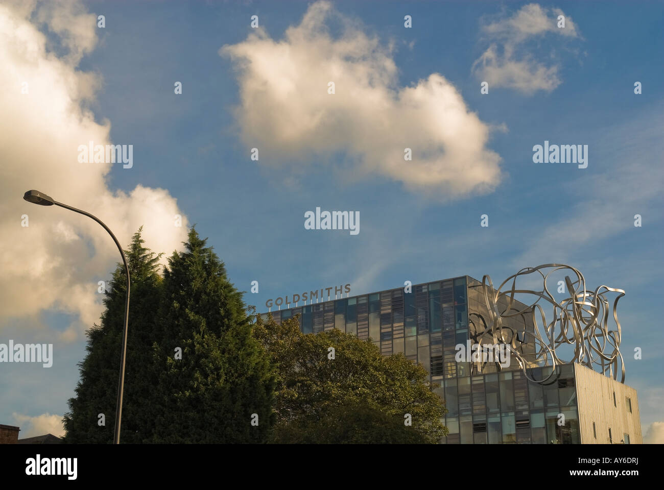 Der Ben Pimlott Gebäude, Goldschmiede, University of London vom neuen Cross Road. Designed by Will Alsop, Alsop Architects Stockfoto