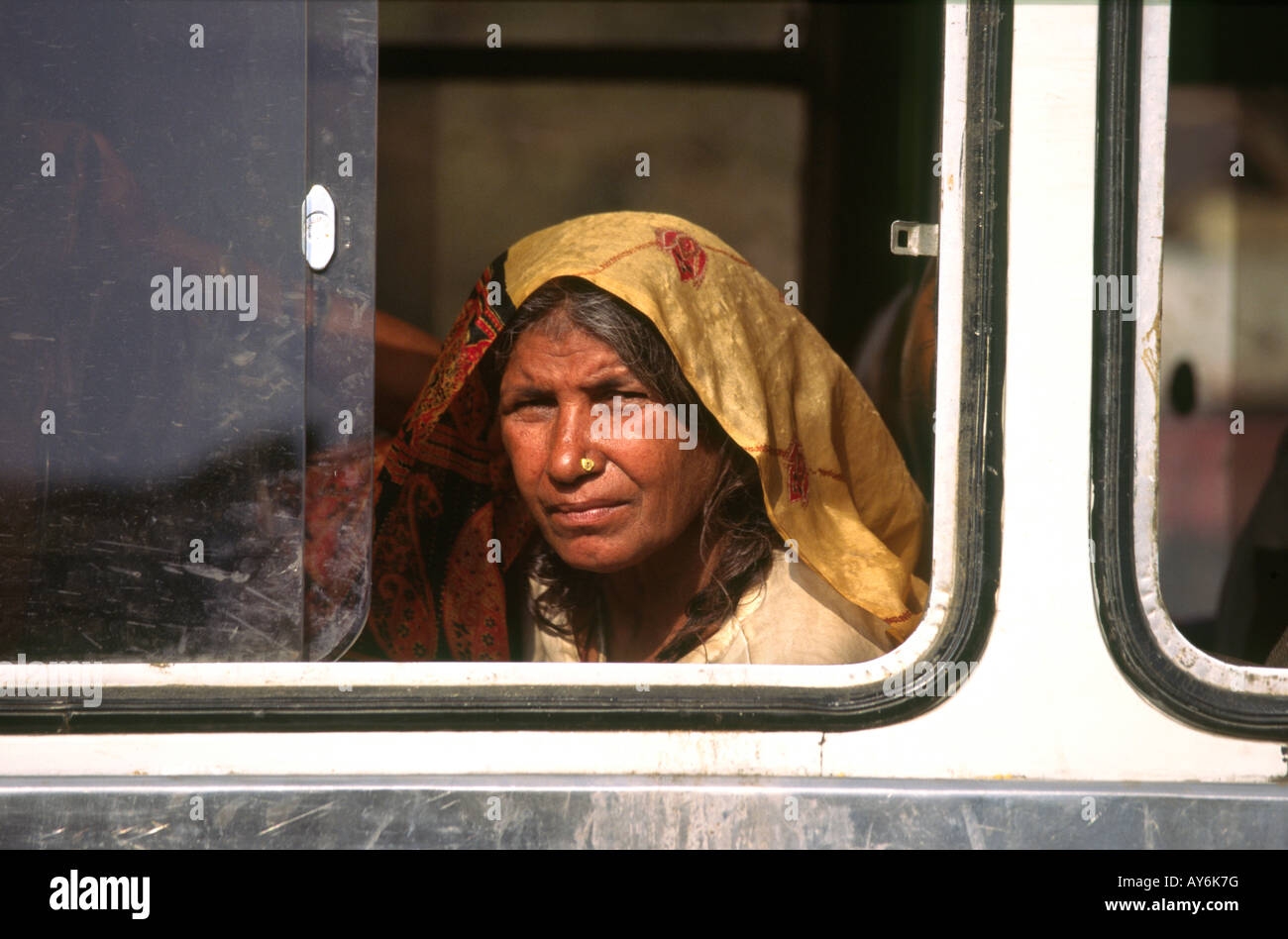 Indien West Bengal Kalkutta Ganga Sagar Mela Pilger auf bus Stockfoto