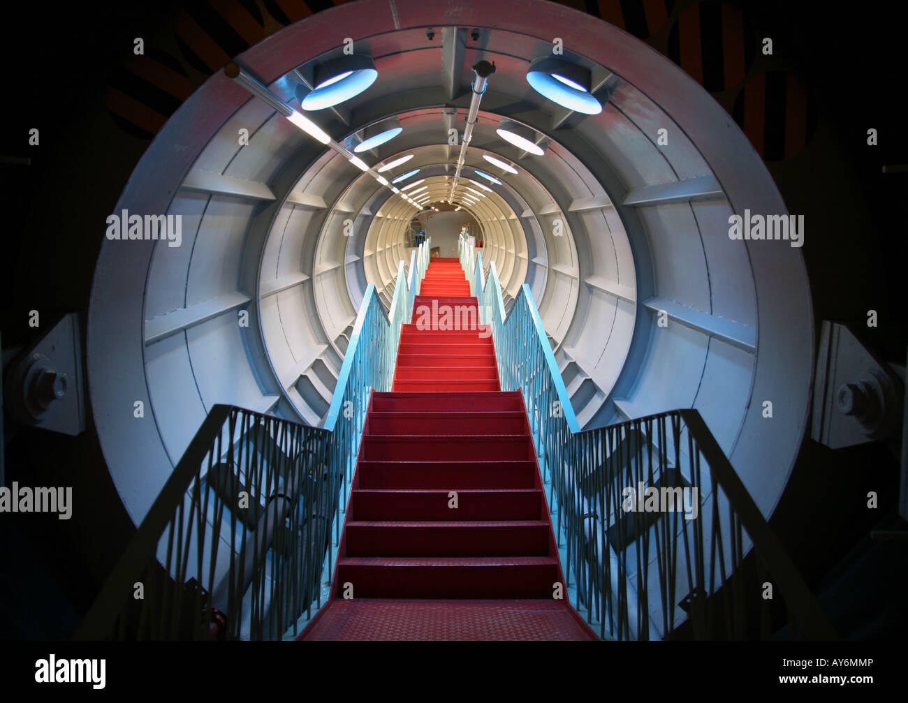 Treppen Innen Das Atomium Brussel Stockfotografie Alamy