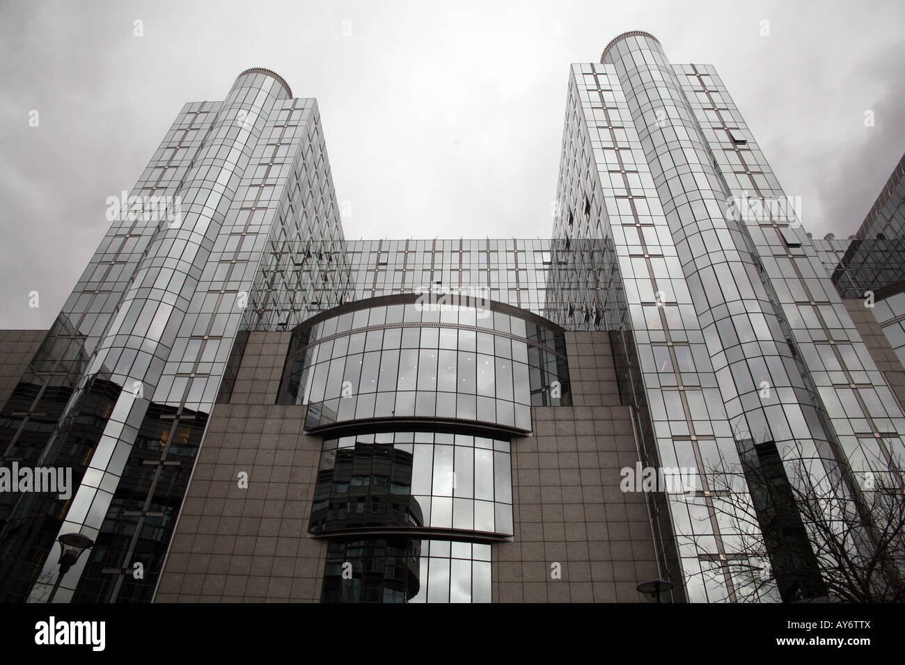 Teil der Gebäude des Europäischen Parlaments in Brüssel Stockfoto