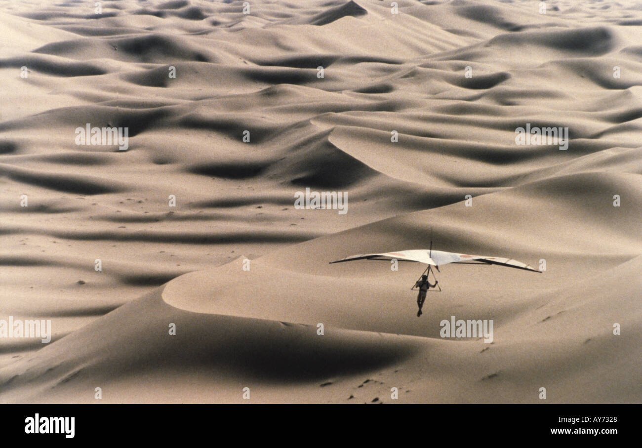 Hanglider, Sahara Wüste, Tahit, Algerien, Afrika Stockfoto