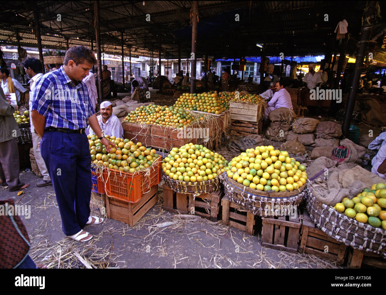 Obst und Gemüse zum Verkauf an die Crawford Market in Mumbai, Maharashtra, Indien Stockfoto