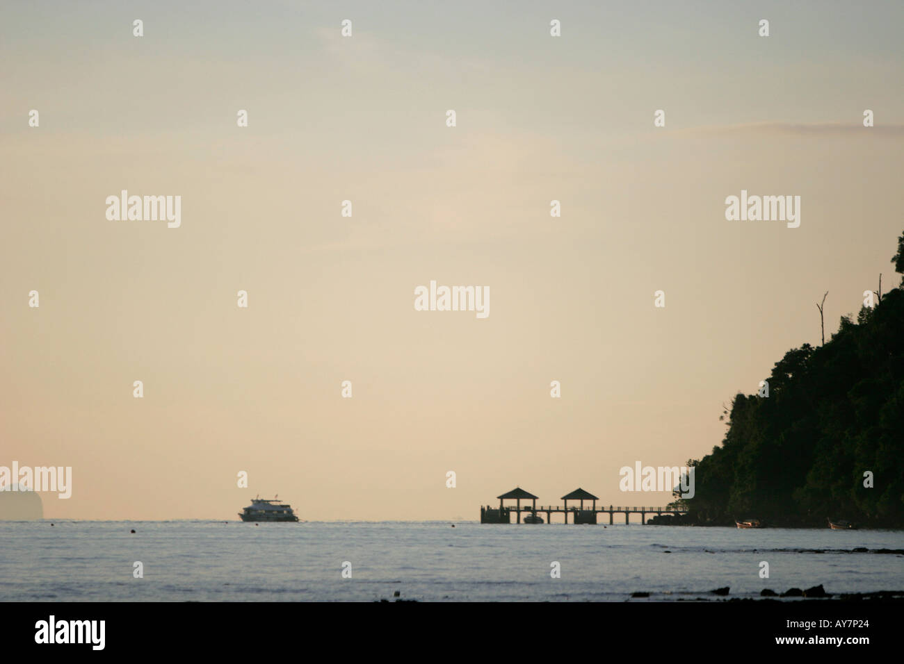 Koh Ngai Insel Steg Thailand Stockfoto