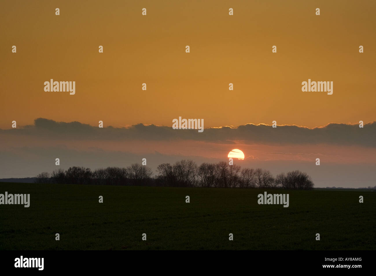 Sonnenuntergang über der Landschaft Stockfoto