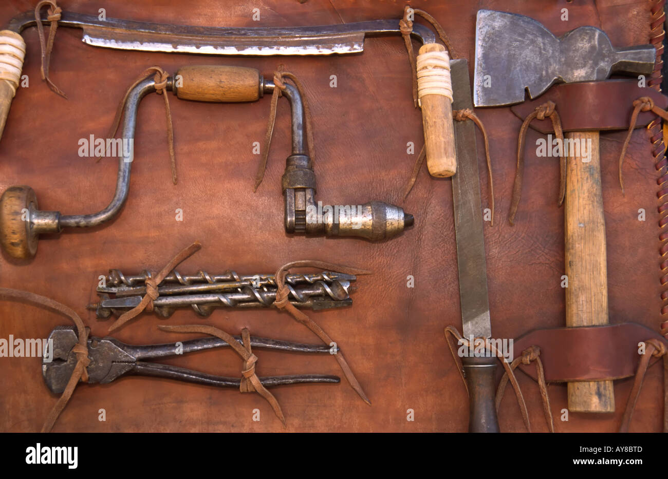 Authentische Chuck Wagon Werkzeuge auf dem Display, auf dem Lincoln County Cowboy Symposium in Ruidoso Downs, New Mexico. Stockfoto