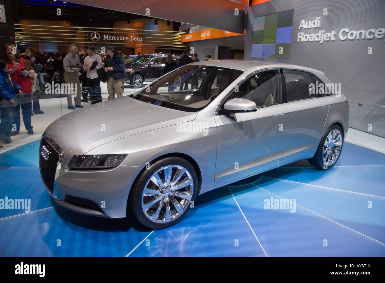 Audi car front Fotos und Bildmaterial in hoher Auflösung Alamy