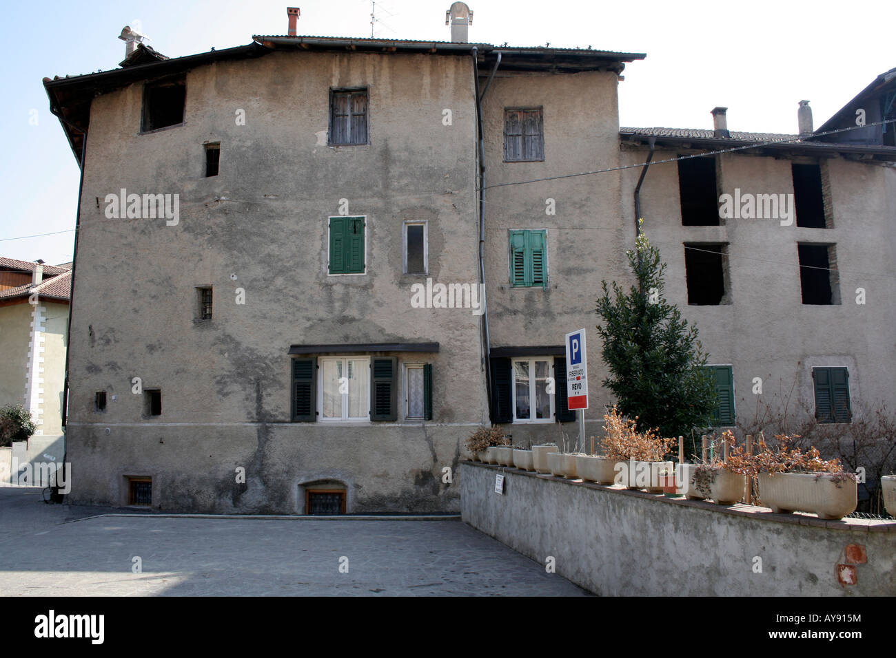 Traditionelle Gebäude, Revo Italien, Trentino Alto Adige Stockfoto