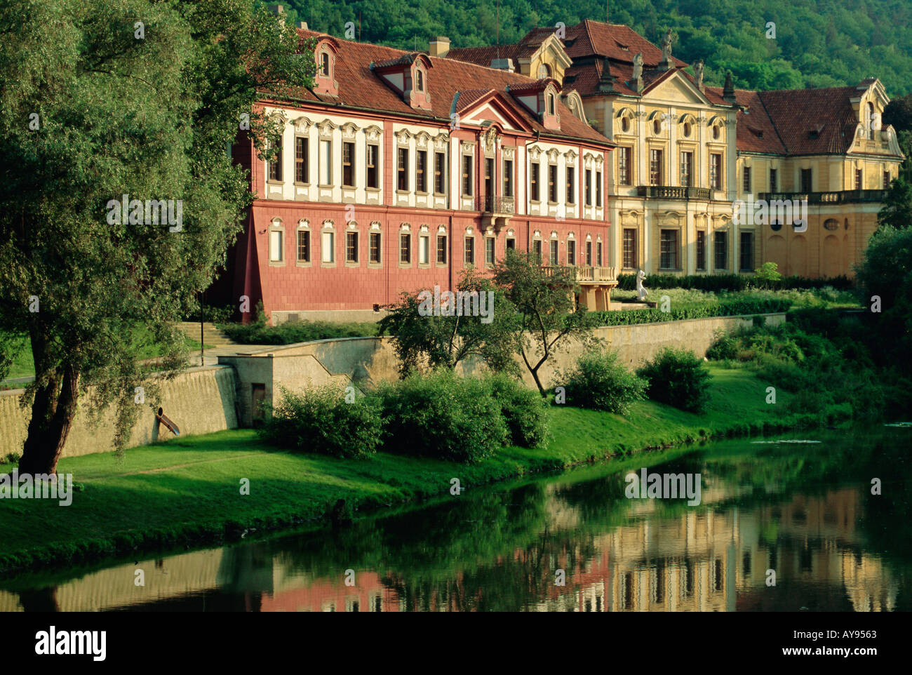 Zbraslavi Burg Böhmen Tschechische Republik Europa Stockfoto