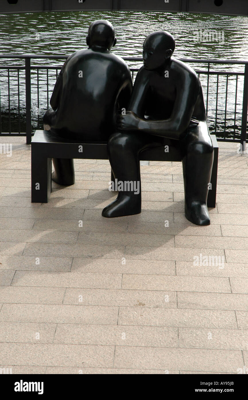 Statuen in den Docklands Canary Wharf in London Stockfoto