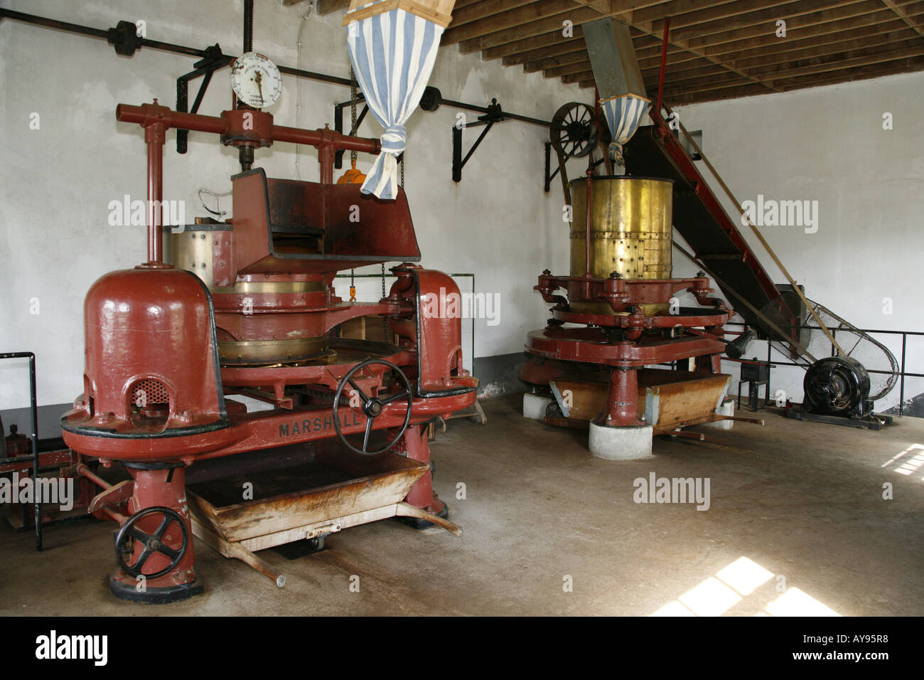 Maschinen zur Produktion von Tee. Gorreana Teefabrik, Azoren, Portugal. Stockfoto