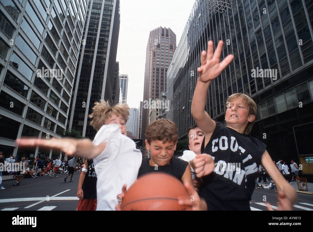 USA New York City 01 12 1999 Streetball Water Street Financial District Stockfoto
