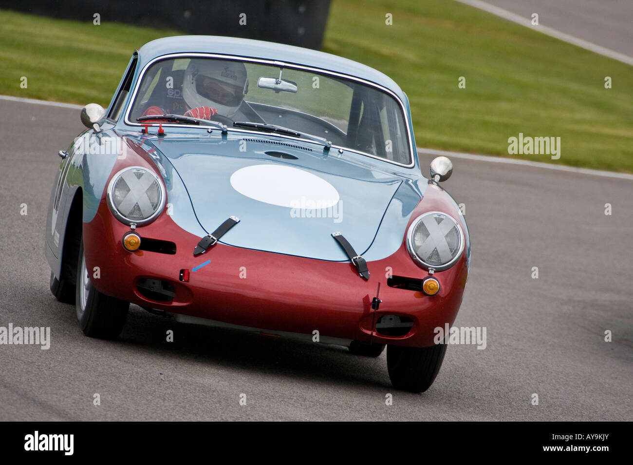 1965 Porsche 356 SC während des Sprints GRRC Frühling bei Goodwood, Sussex, UK. Stockfoto