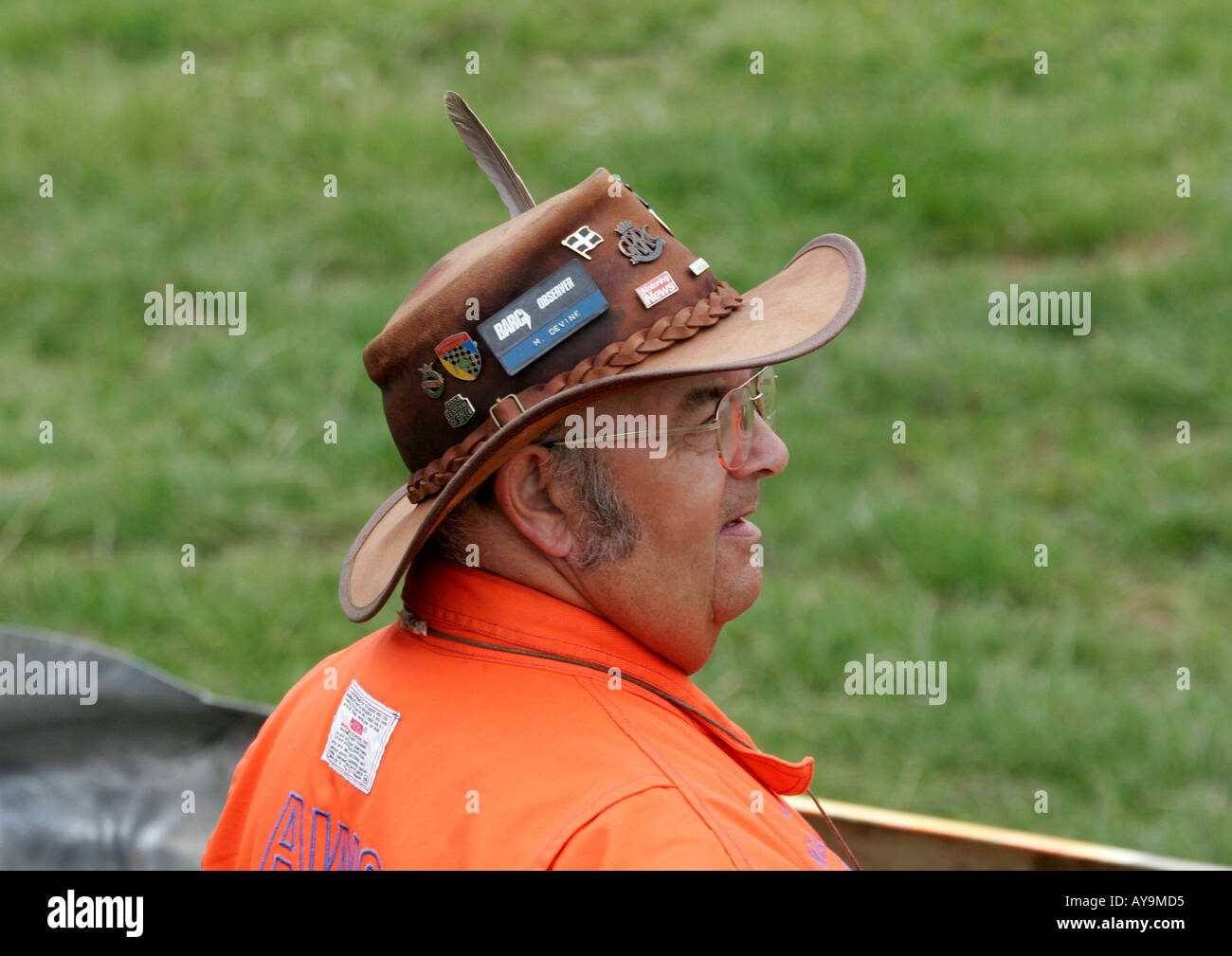 Race-Marshall auf Castle Combe Rennstrecke Stockfoto