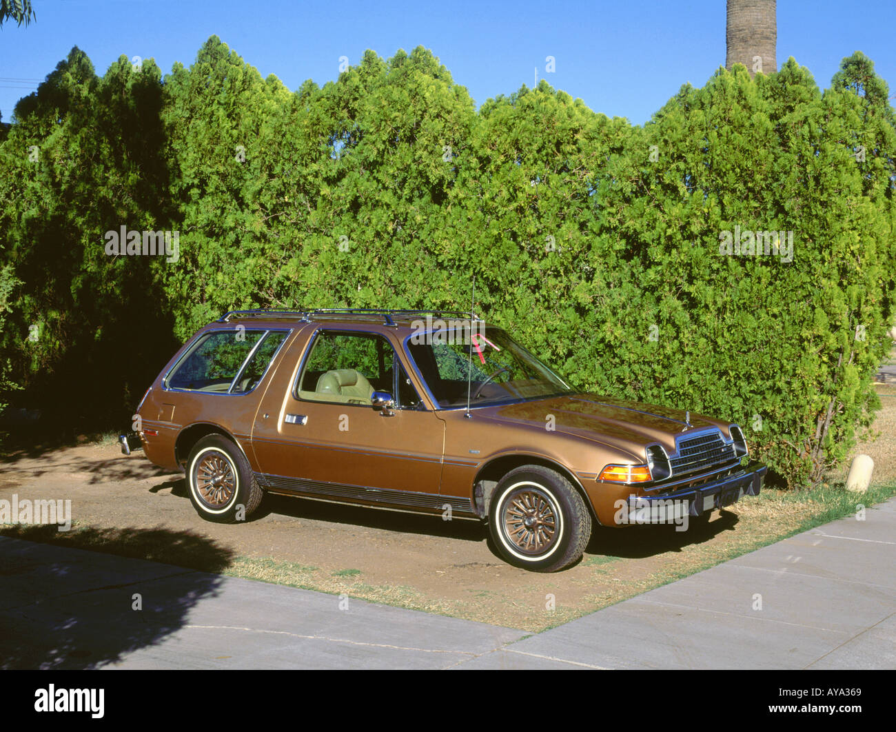 Hässliches auto -Fotos und -Bildmaterial in hoher Auflösung – Alamy