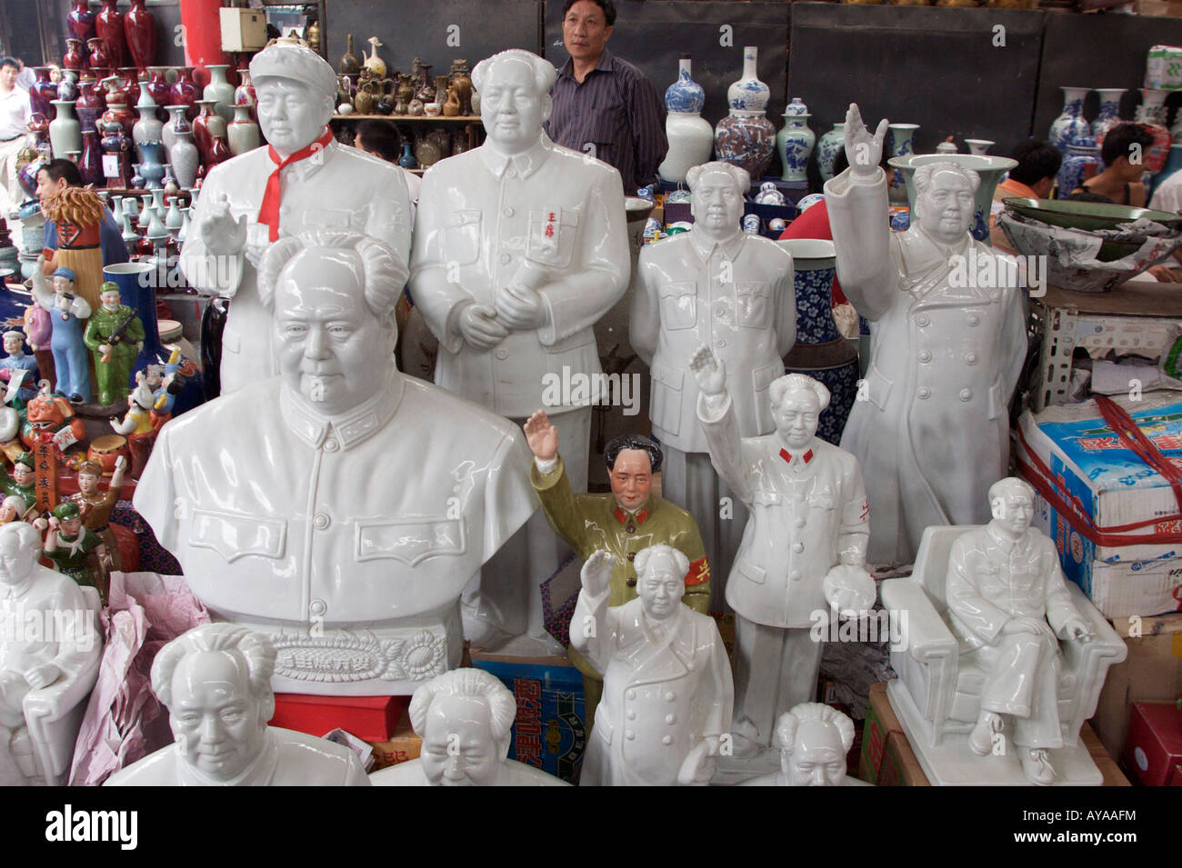 Mao-Figuren aus der chinesischen Revolution Panjiayuan Markt Peking China Stockfoto