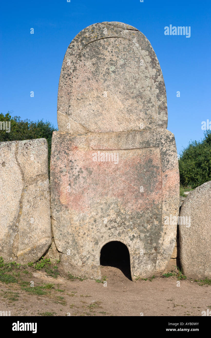 Tomba dei Giganti Li Lolghi Arzachena Sardinien Italien Stockfoto