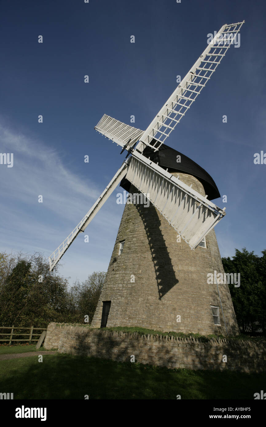 Bradwell Windmühle in Milton Keynes war früher von den Bauern in der Gegend, die Neustadt entstand und besteht seit. Stockfoto