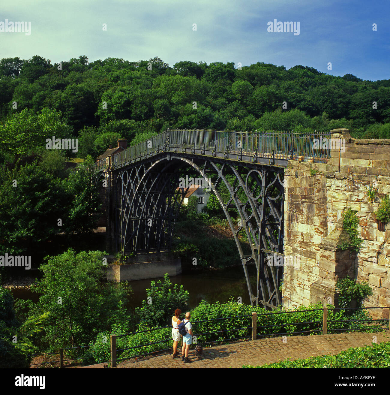 Die erste Eisenbrücke, Ironbridge, Shropshire, England, Vereinigtes Königreich Stockfoto