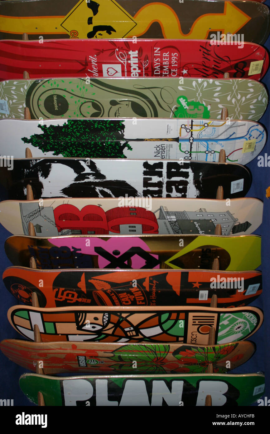 Eine Nahaufnahme Foto von einigen skateboards Stockfoto