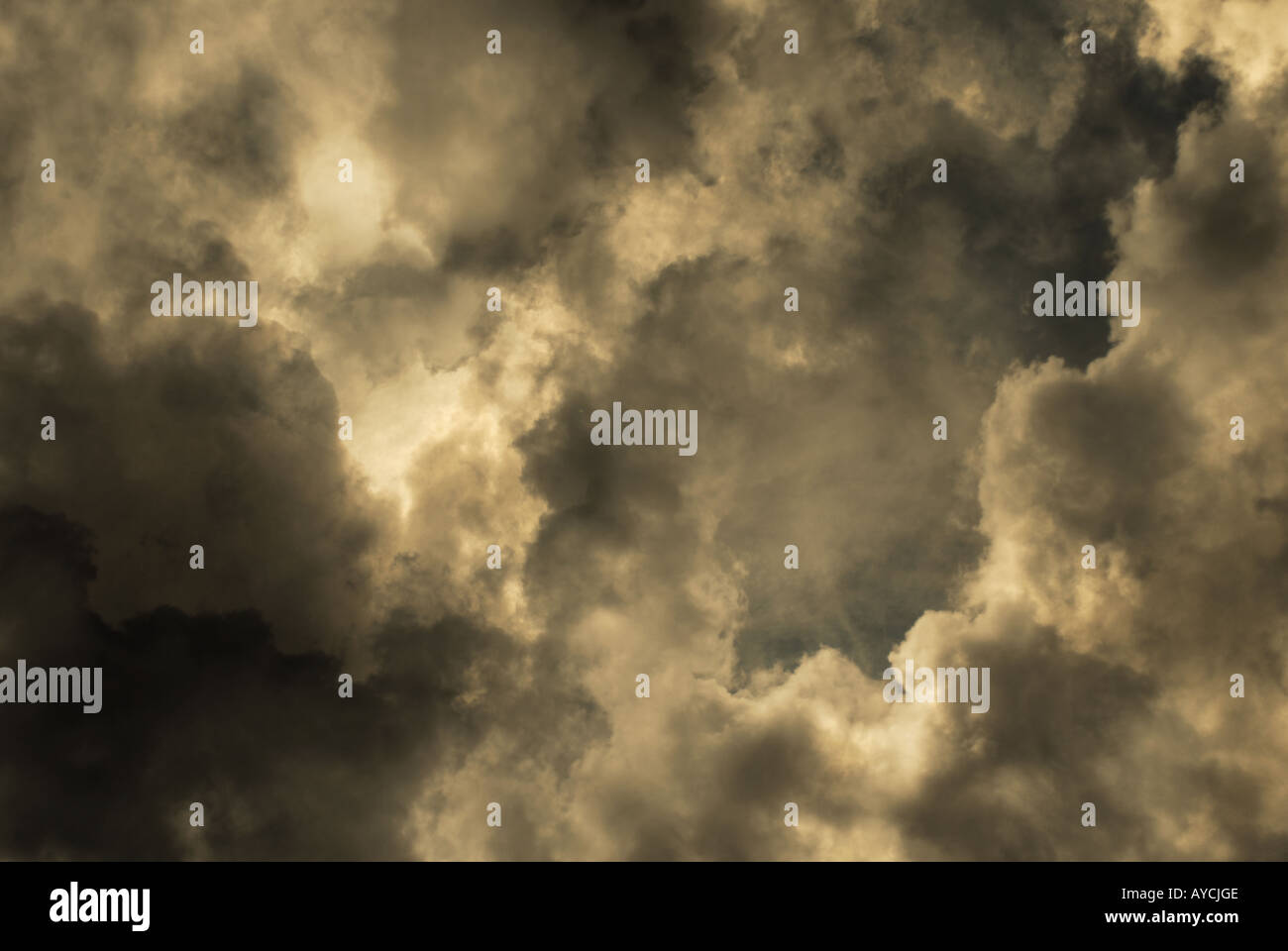 Dramatischen Wolkenformationen Texturen und Muster Stockfoto