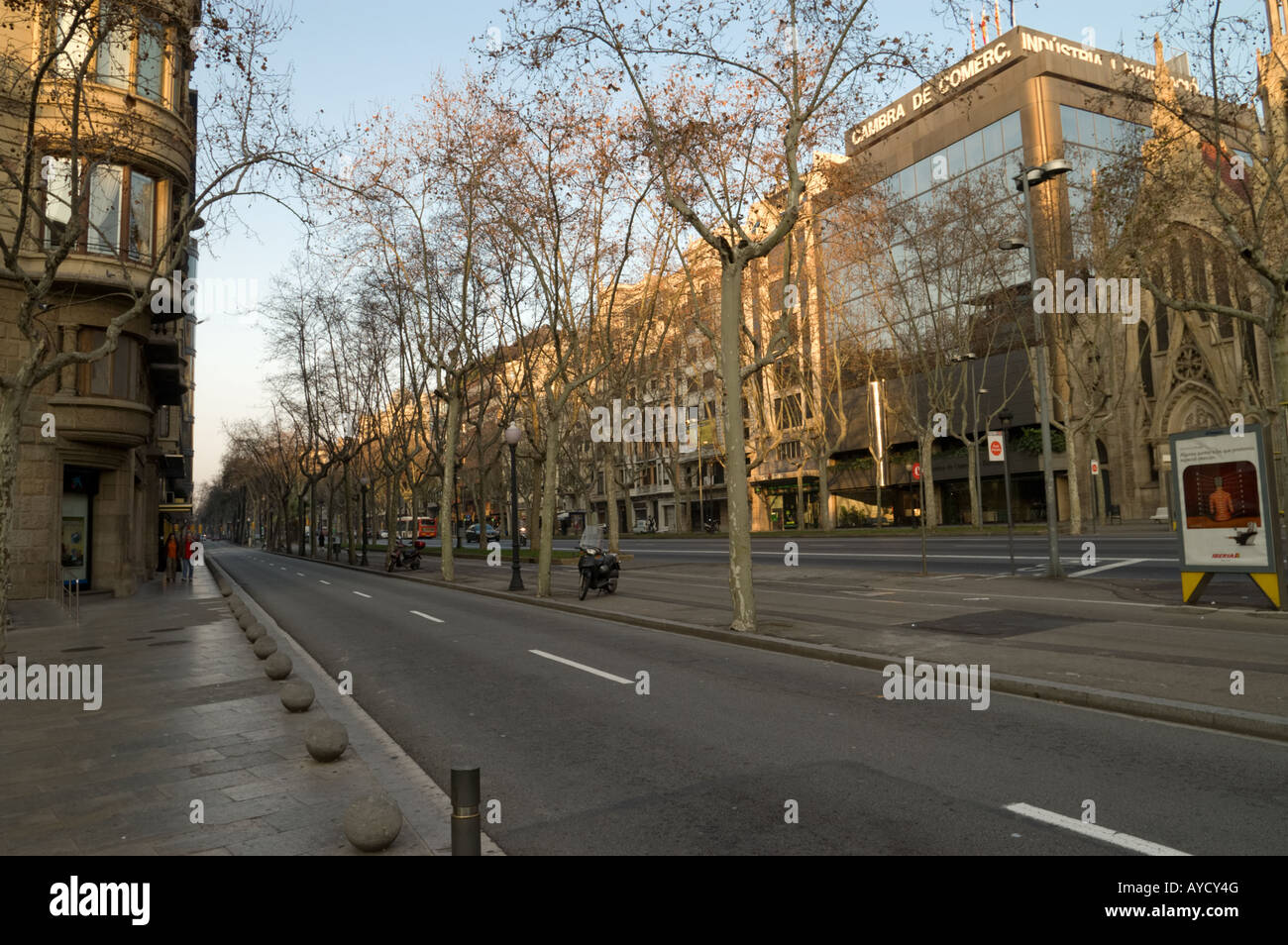 Avinguda Diagonal in Barcelona an einem Februar-Morgen Stockfoto