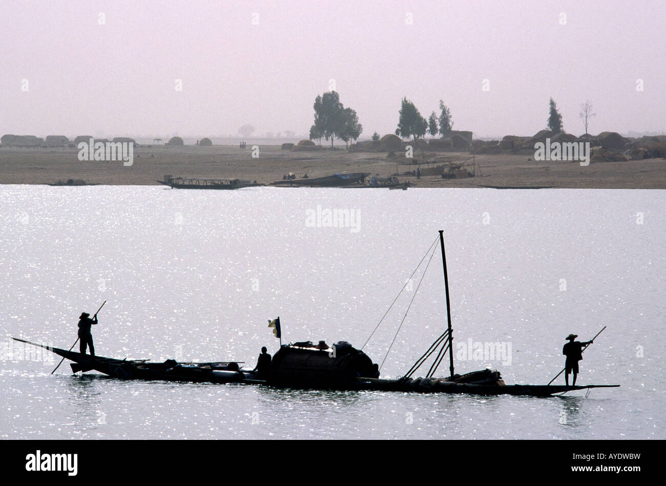 Traditionellen Holzboot auf dem Niger, Mali Stockfoto