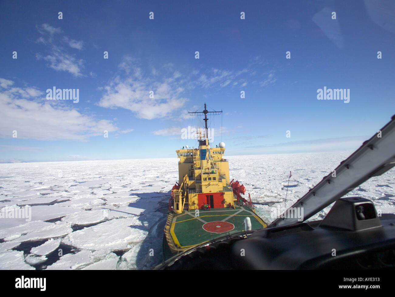 Hubschrauberlandeplätze auf Kapitan Kelebnikov Eisbrecher in der Ross-Meer-Antarktis Stockfoto