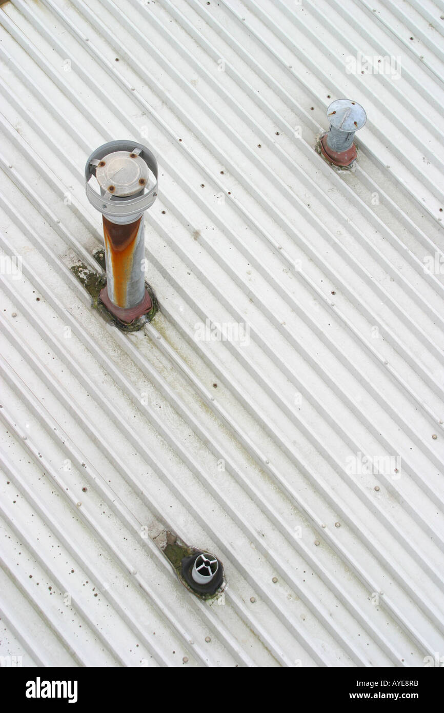 Industrielle Fabrikdach Einheit Stockfoto