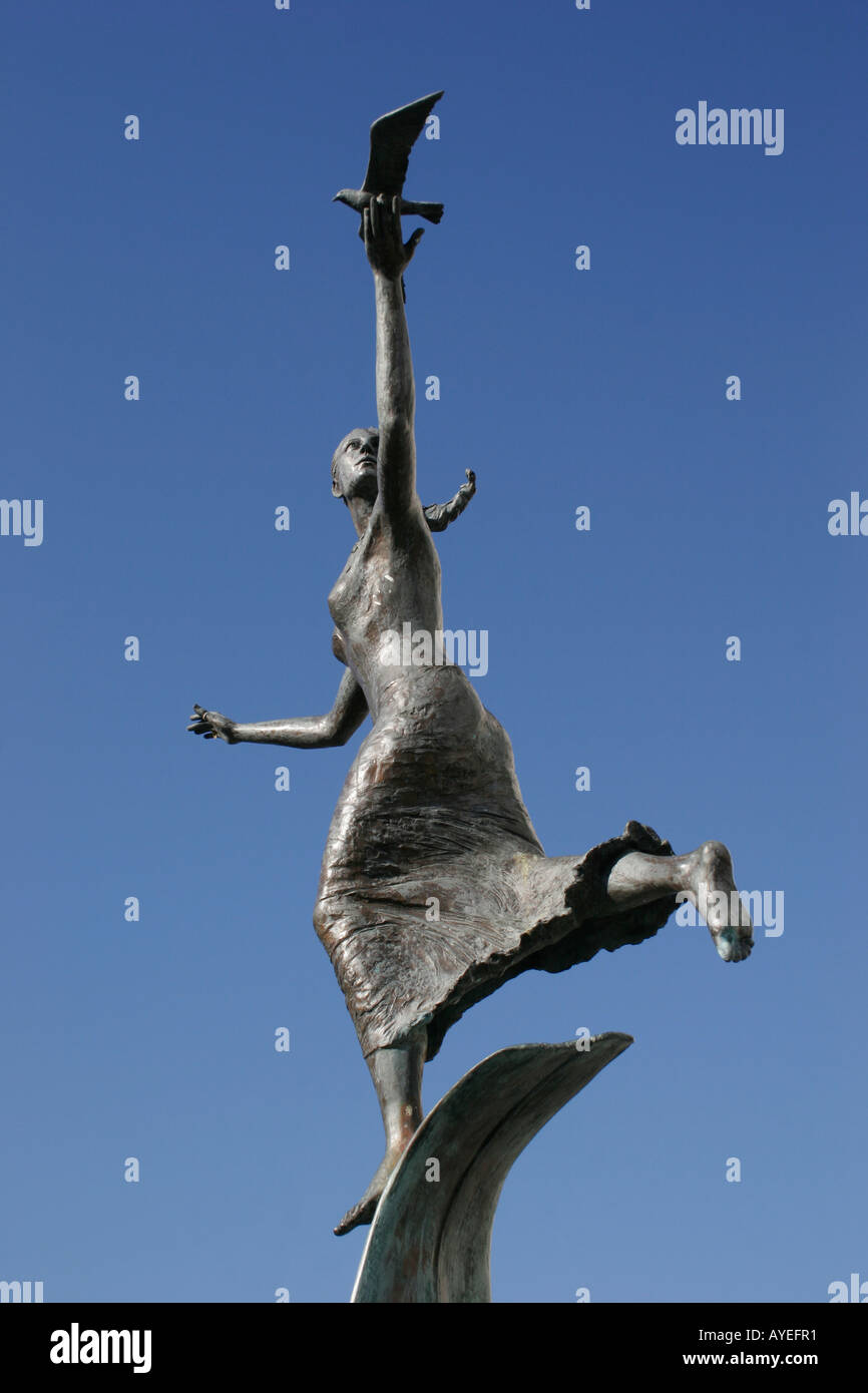 Skulptur "Nereide" von Nathan David, 1996, Kloster, KINGSWAY, CARDIFF, SOUTH GLAMORGAN, Süd-WALES, Großbritannien Stockfoto