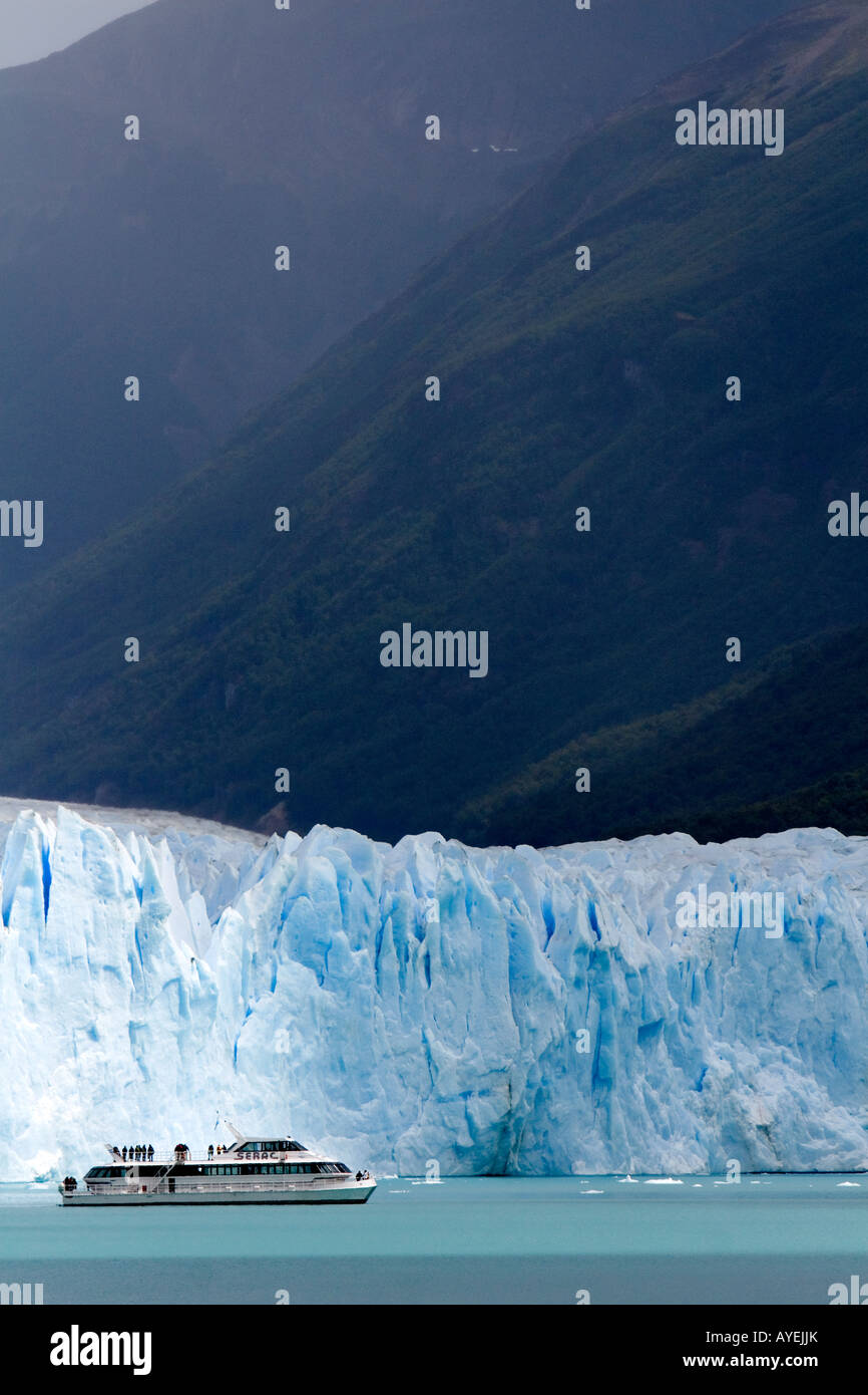 Perito Moreno Gletscher befindet sich im Nationalpark Los Glaciares im Südwesten der Provinz Santa Cruz Patagonien Argentinien Stockfoto
