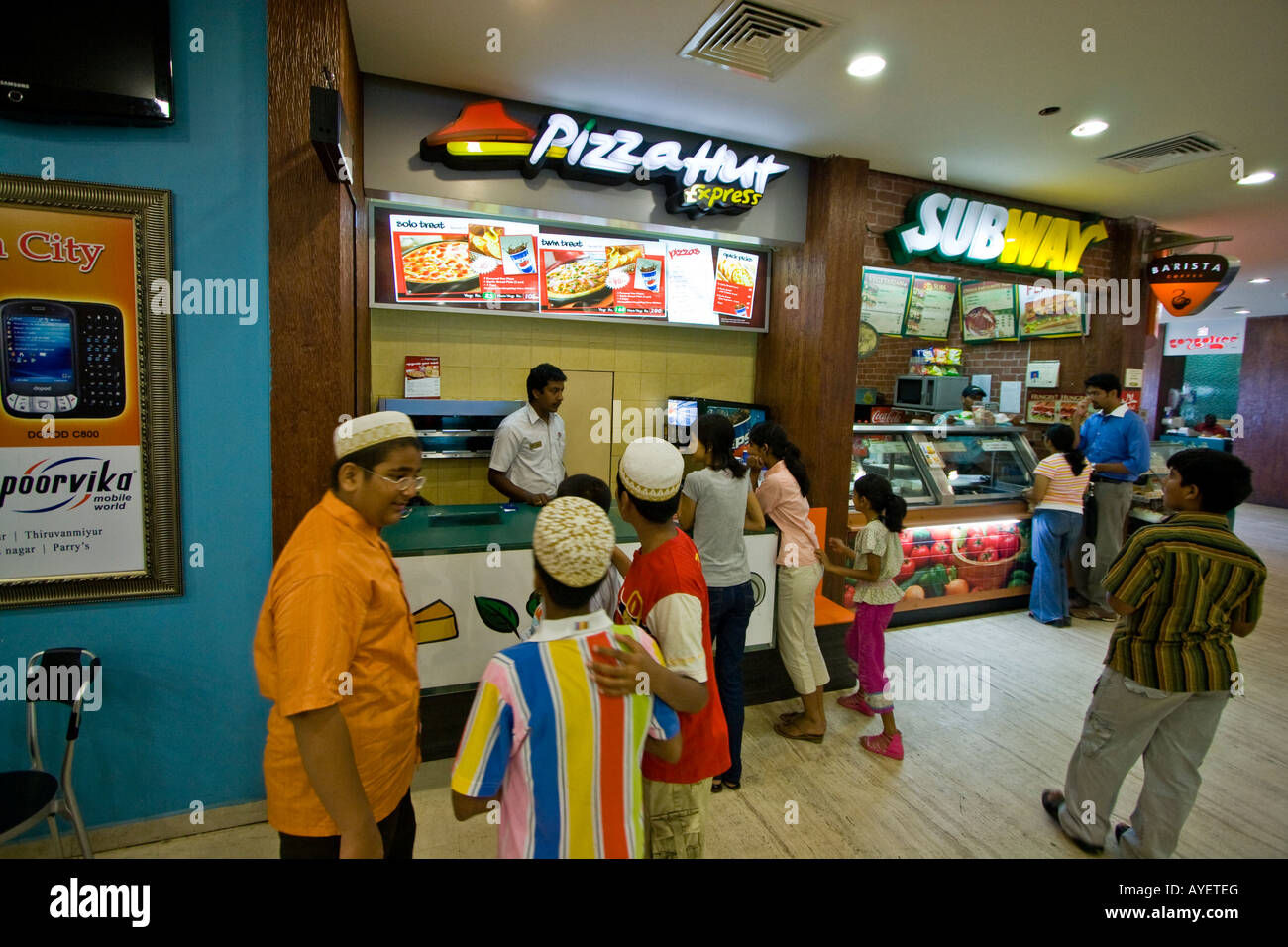 Essen Gericht innen Citi Centre Shopping Centre Mall in Chennai in Indien Stockfoto