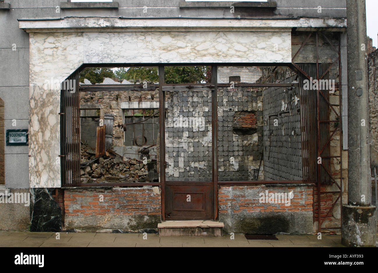 Ruinen von s Metzgerei in Oradour Sur Glane erhalten Limousin Dorf Schauplatz WW2 Nazi-SS-Massakers Frankreich Stockfoto