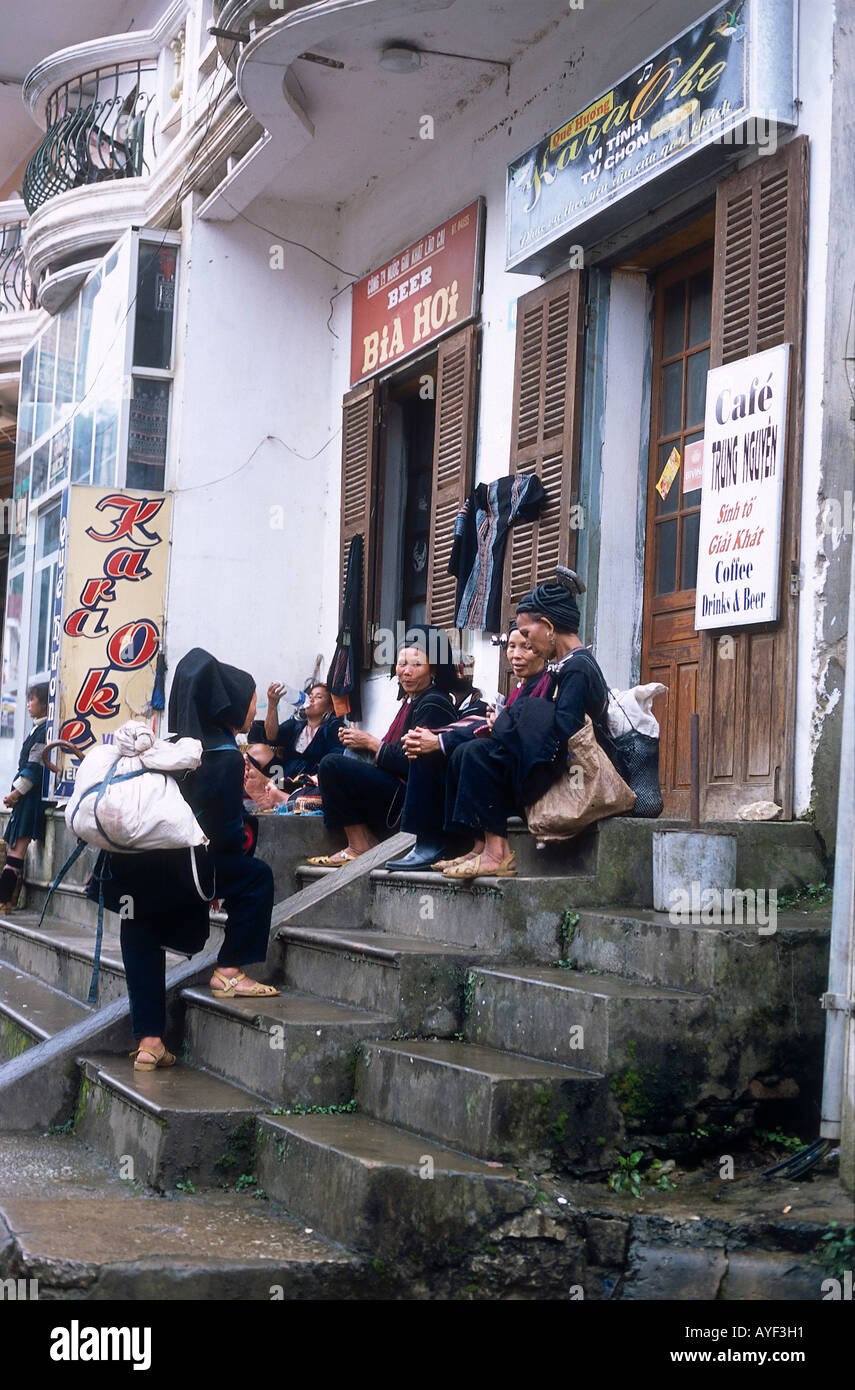 Dao Straße Verkäufer Sapa Frauen Menschen schwarz Stockfoto