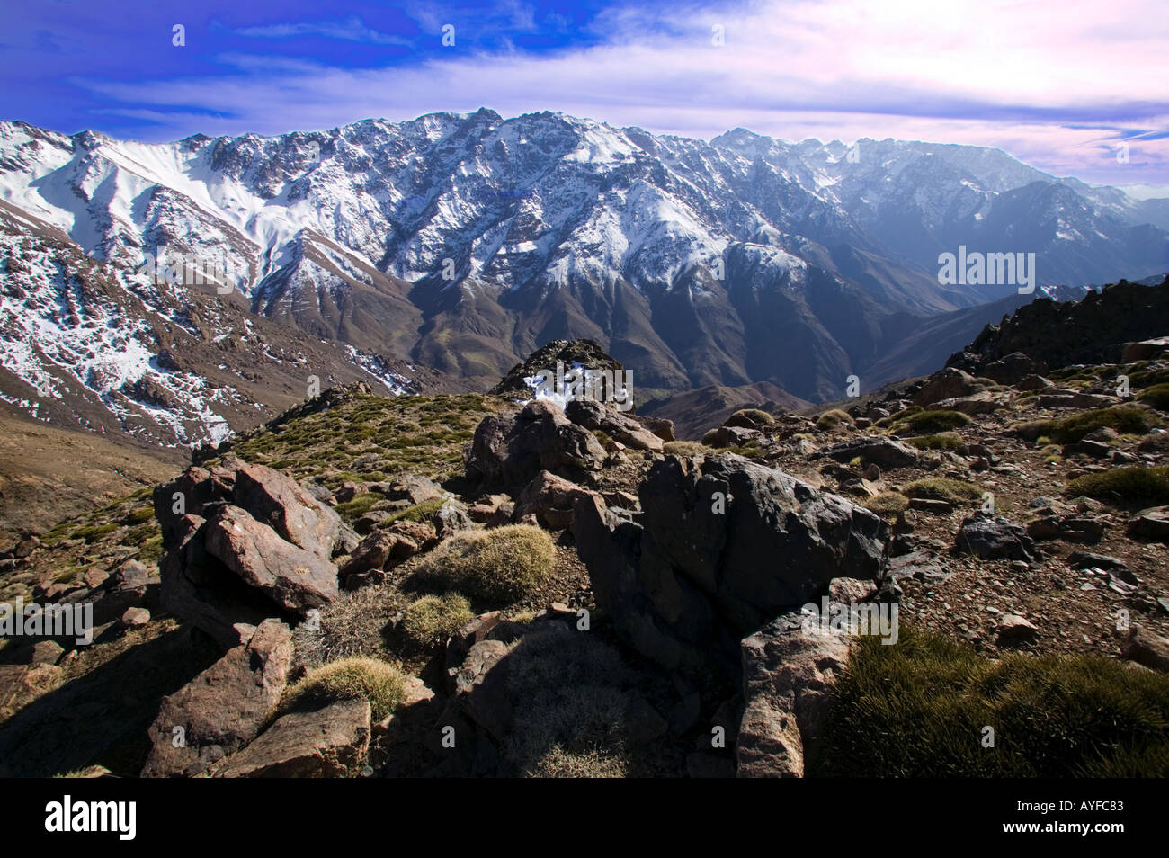 Landschaft-Schneefelder im Großraum Oukaimeden hoher Atlas-Gebirge-Höhe von 3300 Metern Marokko Stockfoto