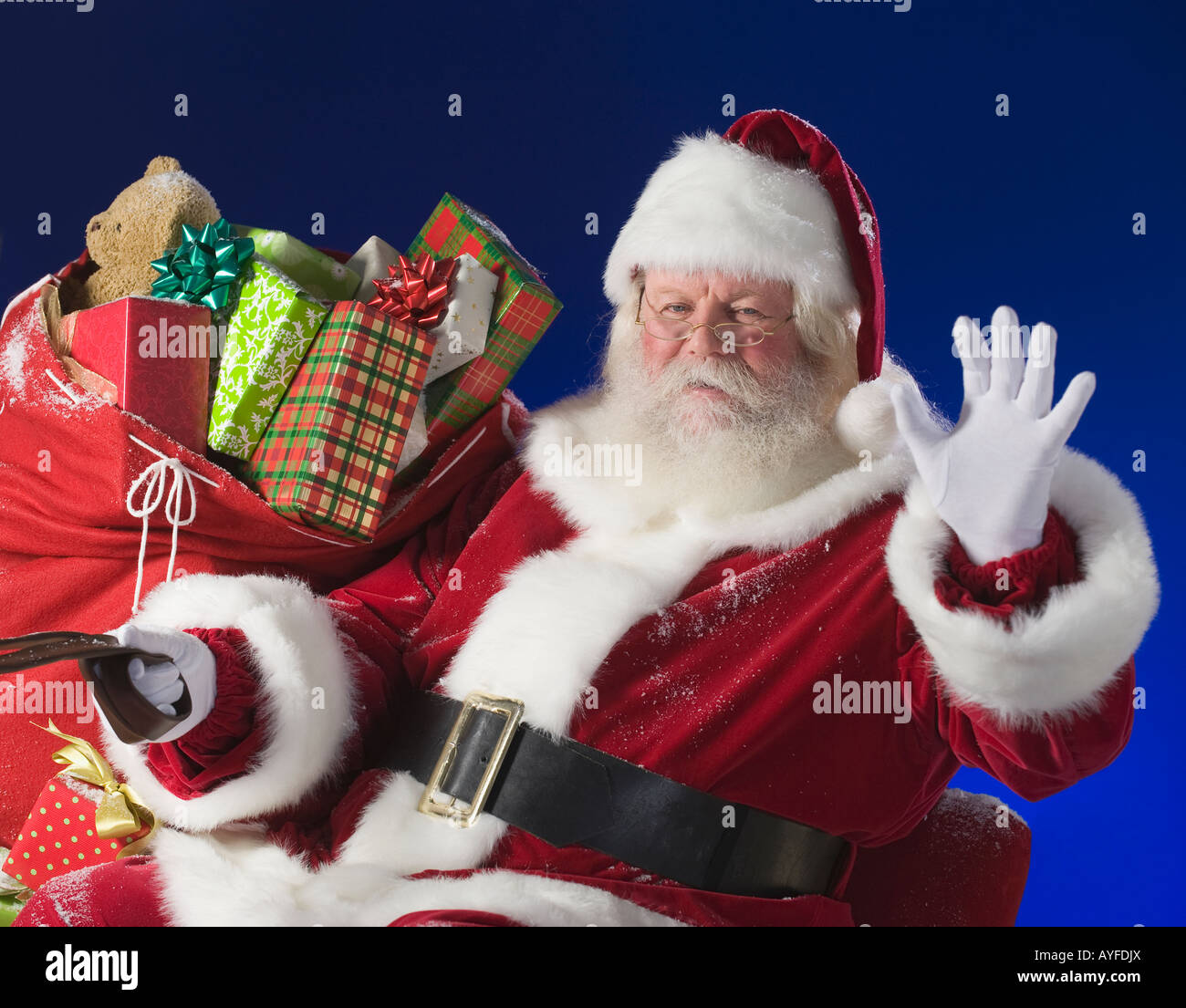 Santa Claus neben dem Spielzeug Tasche Stockfoto