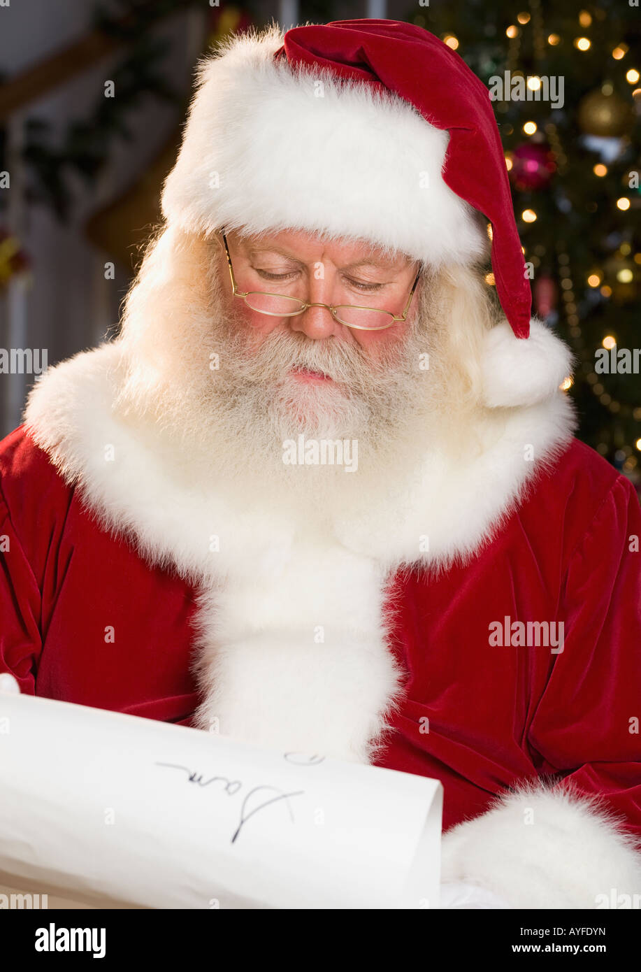 Santa Claus Leseliste von Namen Stockfoto