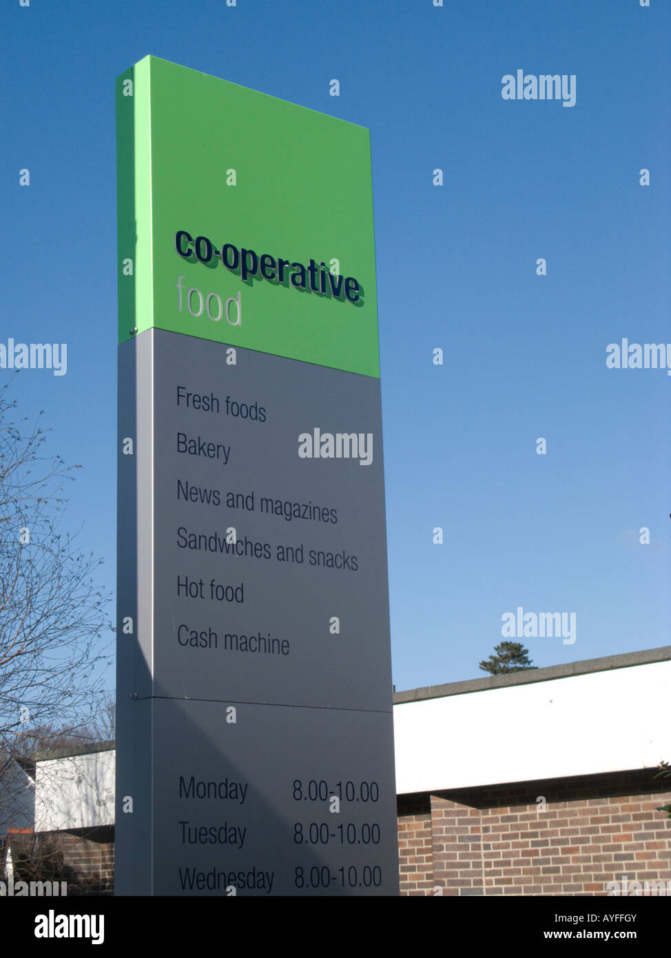 Die Co operative Supermarkt Waunfawr Aberystwyth Wales UK neue Stil branding und logo Stockfoto